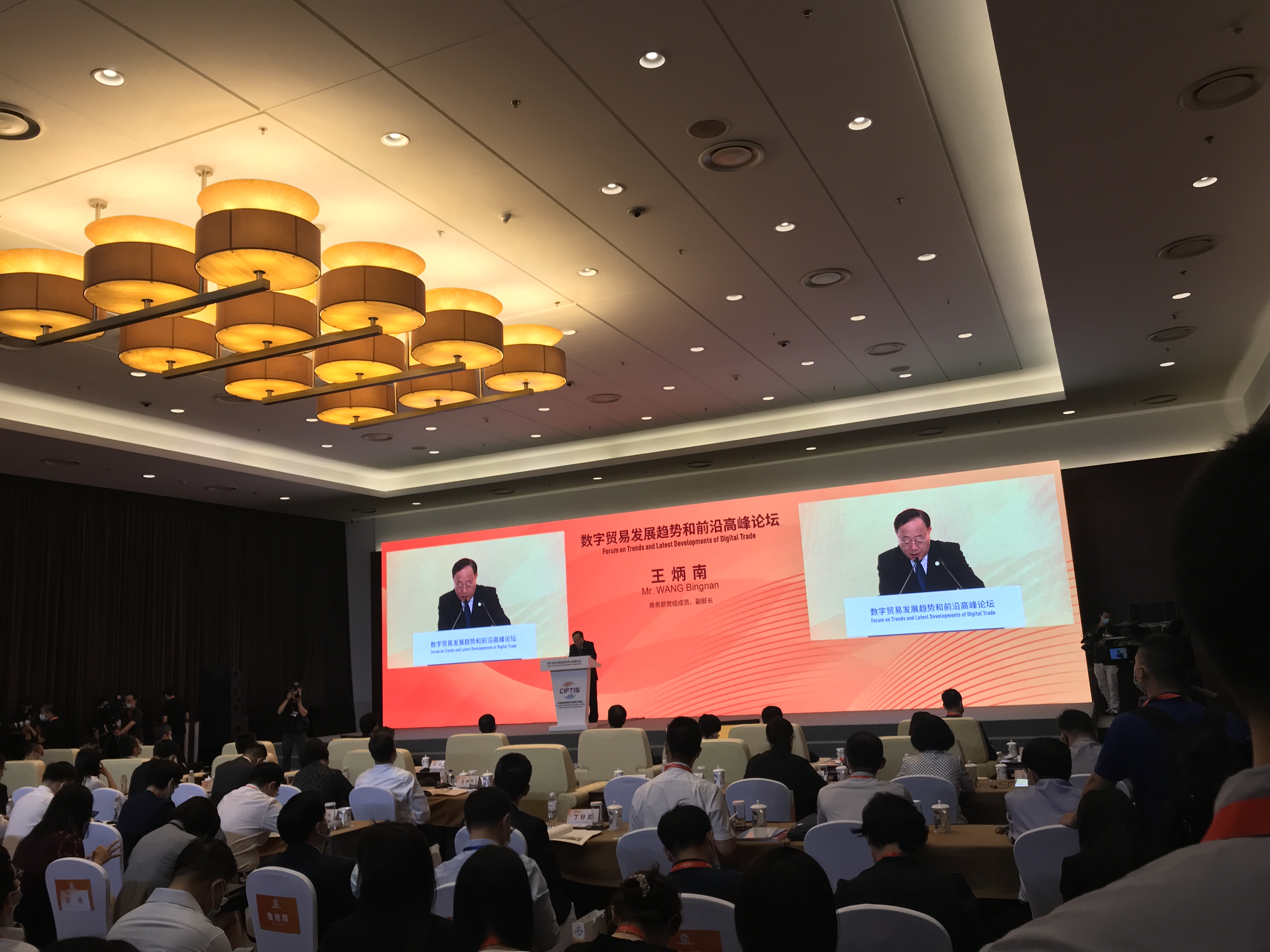 Disposable medical mask